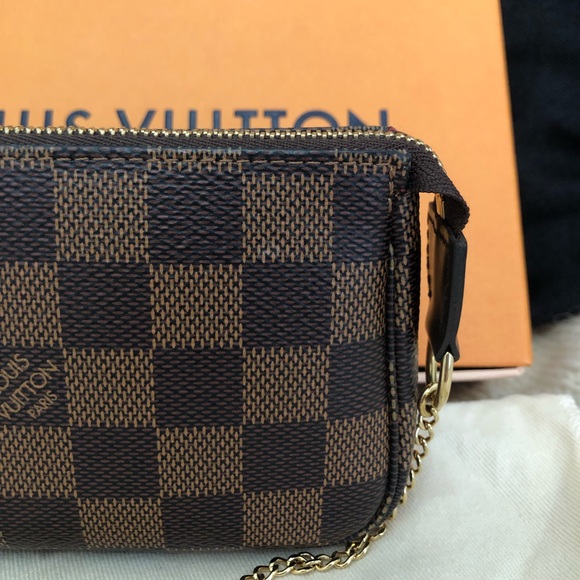 LV Mini Pochette Ebene - Picture 10 of 10